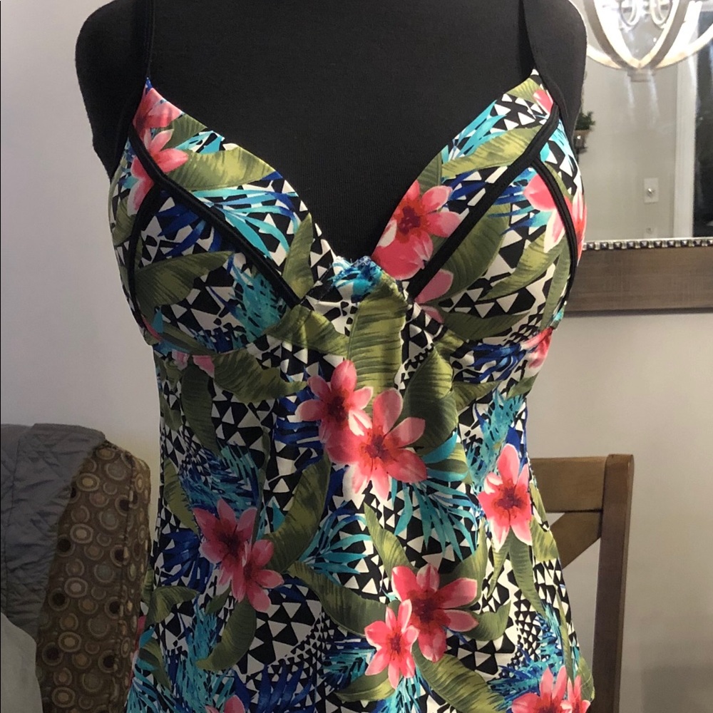 New Directions Bathing suit top